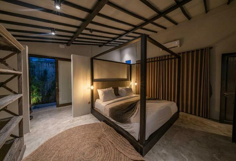 Villa Wiraja 2   Classy 4 Bdr Villa In The Heart For Canggu