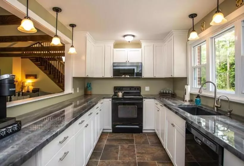Forestview Manor