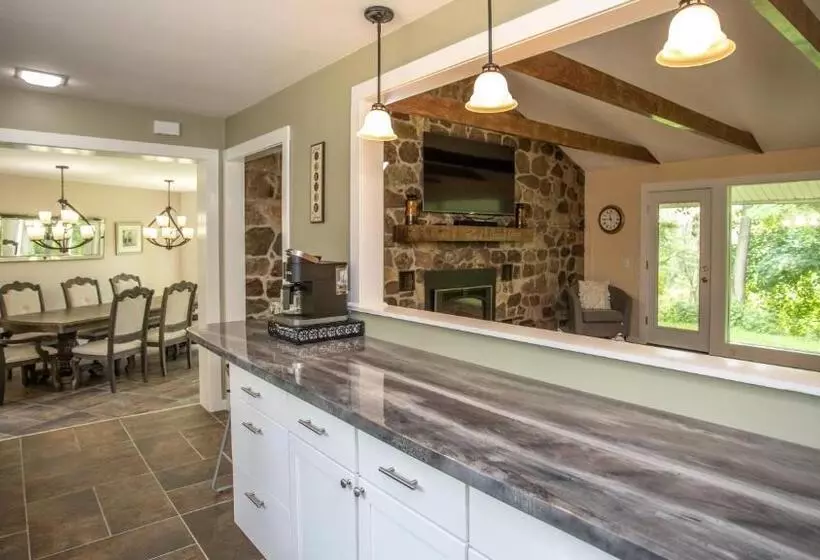 Forestview Manor