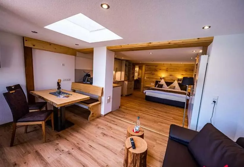 Gästehaus Holzer Kreuz  Vergissmeinnicht