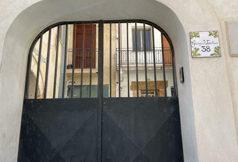 بنسيون Grazia Vecchia 38