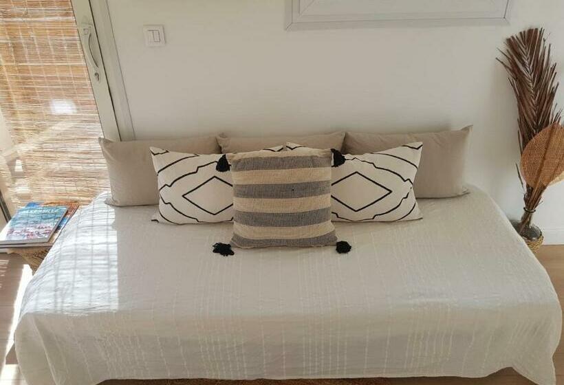 پانسیون Magnifique Cabanon Face Au Garlaban à Aubagne