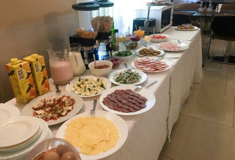 Pension Room In Guest Room Valensija Large Suite