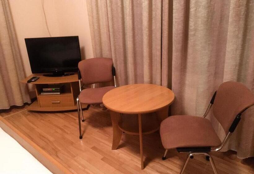 Pension Room In Guest Room Valensija Large Suite