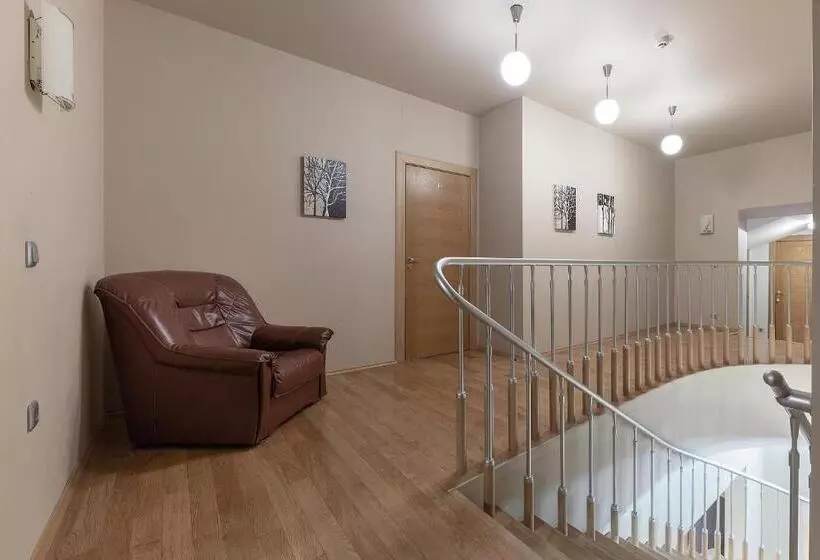 پانسیون Room In Guest Room   Valensija   Large Suite