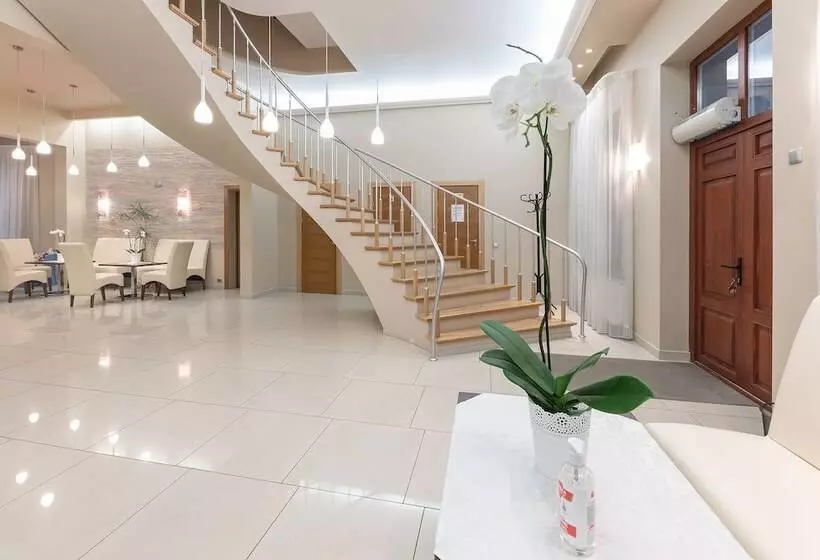 پانسیون Room In Guest Room   Valensija   Apartment For 2 Adults