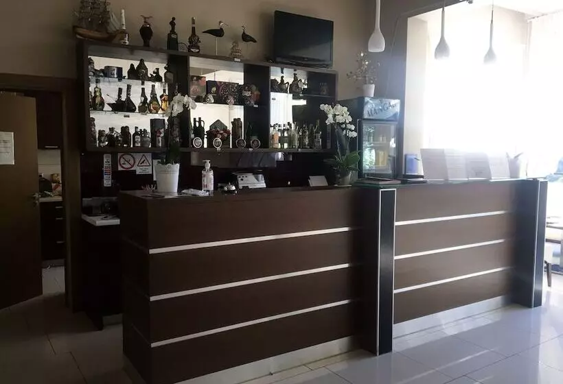 پانسیون Room In Guest Room   Valensija   Apartment For 2 Adults