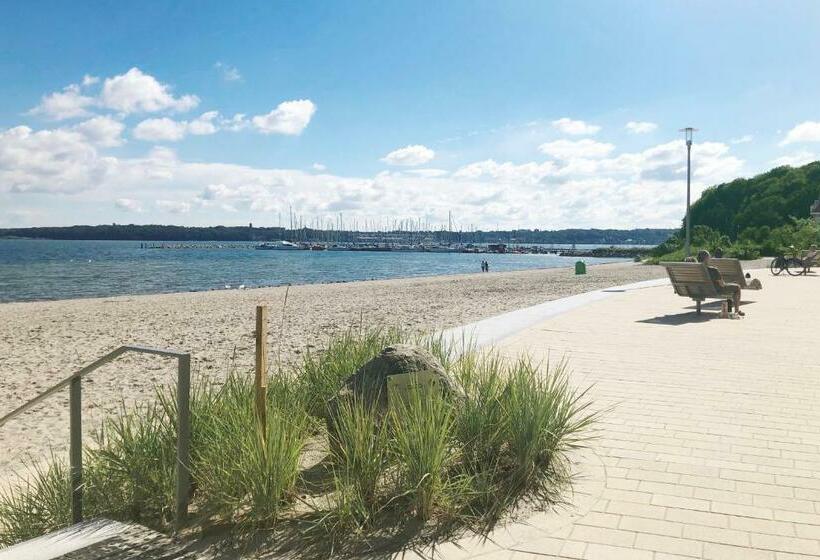 Fewo1846 Strandresidenz Wassersleben   Ostseenest   Modernes Studioapartment Mit Balkon Am Strand