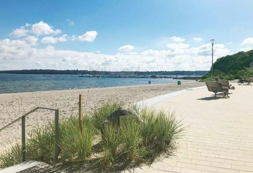 Fewo1846 Strandresidenz Wassersleben   Ostseenest   Modernes Studioapartment Mit Balkon Am Strand