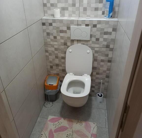 Tubej B&b Family Room