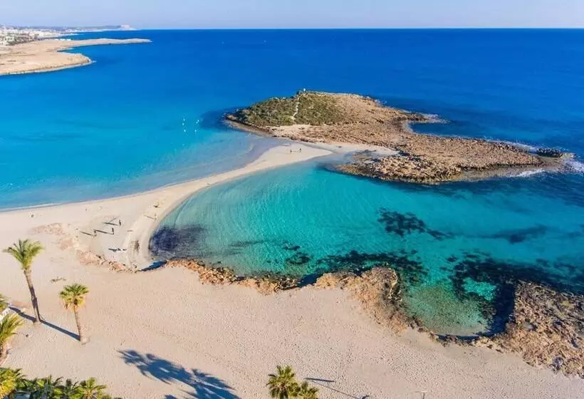 Villa Chryso In Paralimni