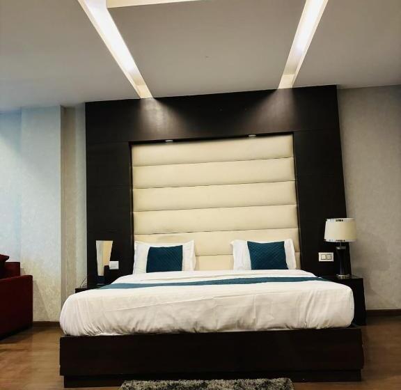 Hotel Billions Kapashera