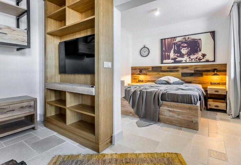 هتل Castro Mesembria Boutique