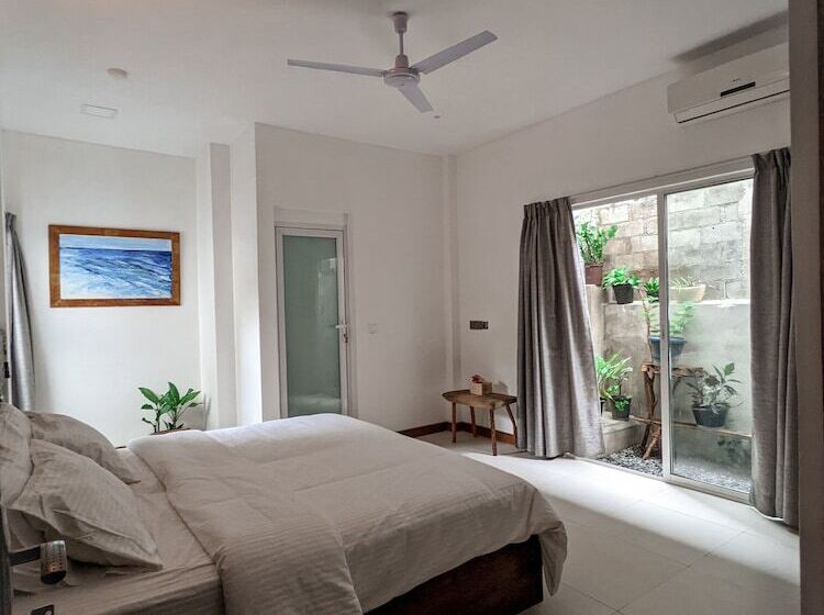 هتل Dhoadhi Retreat