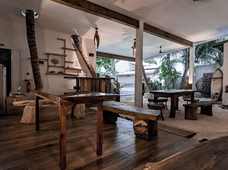 هتل Dhoadhi Retreat