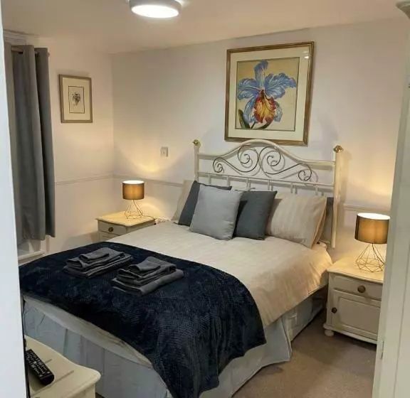 Hotelli The Crown Fakenham