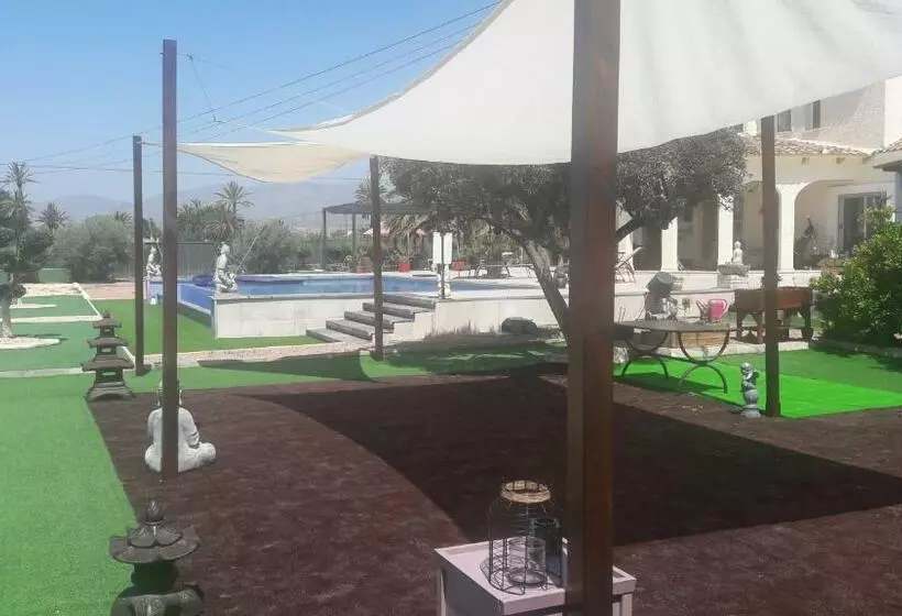 ペンション Casadelfenix