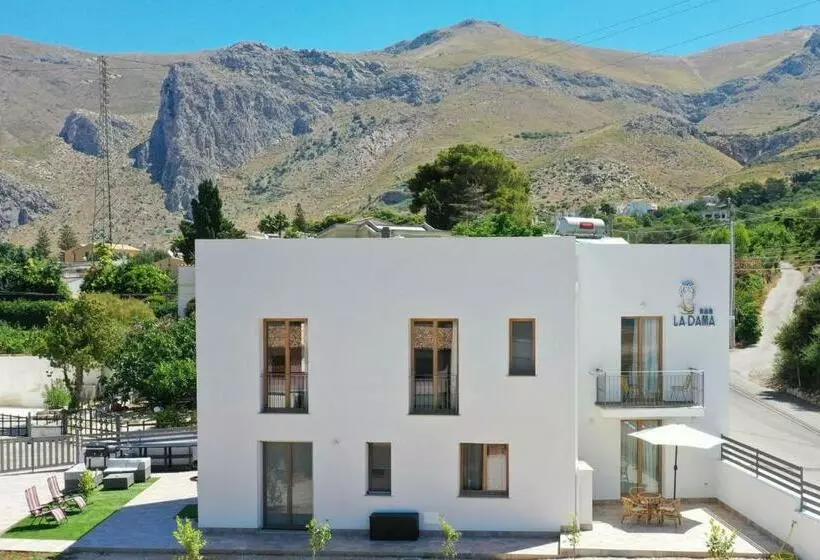 Aamiaismajoitus (B&B) La Dama