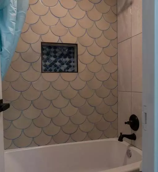 Hotelli Dragonfly Inn & Suites