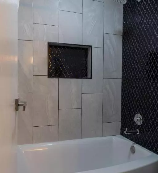 Hotelli Dragonfly Inn & Suites