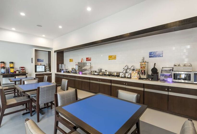 فندق Glo Best Western Pooler Savannah Airport