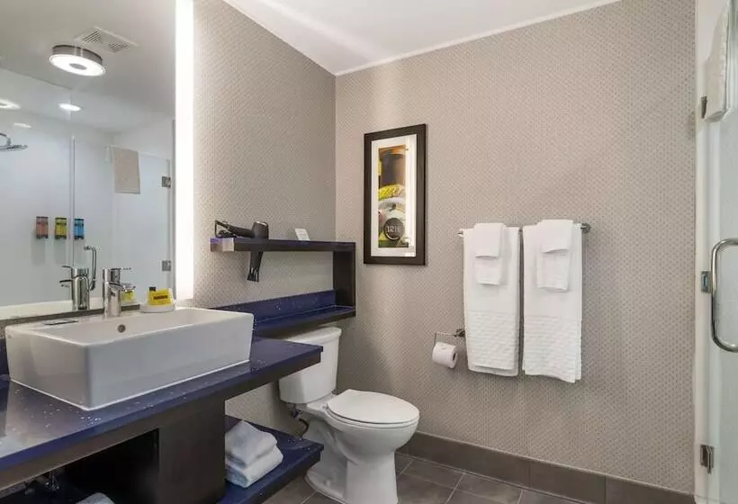 هتل Glo Best Western Pooler   Savannah Airport