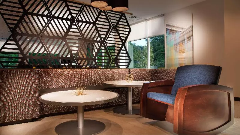هتل Glo Best Western Pooler   Savannah Airport