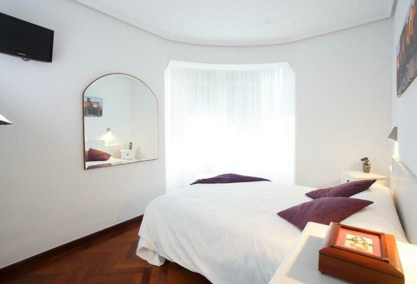 Hotel Hostal Costa Coruña