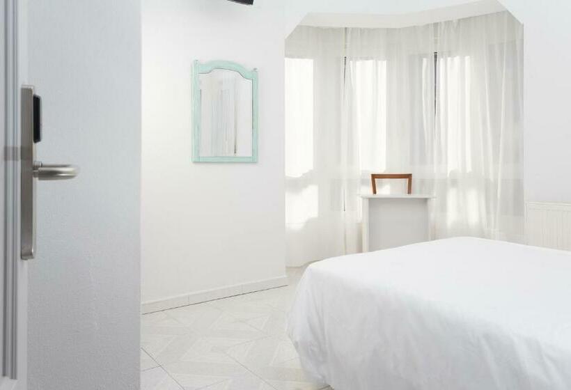 Hotel Hostal Costa Coruña