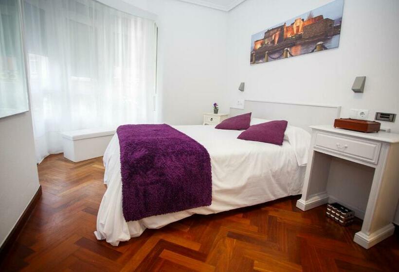 Hotel Hostal Costa Coruña