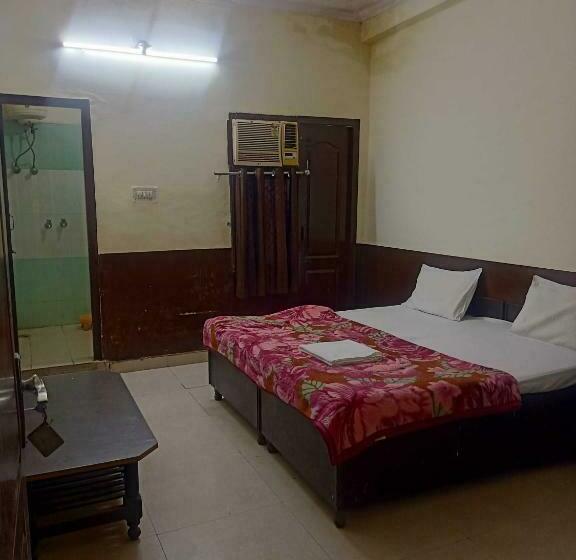 Hotel Oyo 91244 Sunrise Hotal And Pg