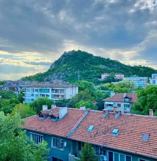 Luxury Apartments Ivon