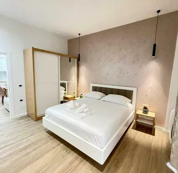 پانسیون Arial Trinity Suites