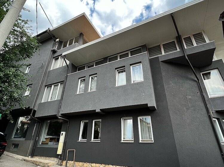 تختخواب و صبحانه Begić