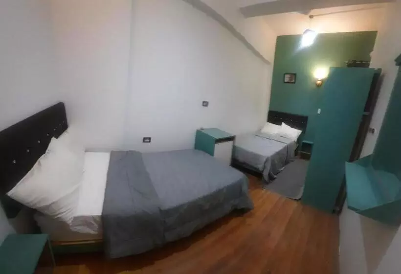 Happy Life Hostel