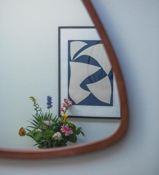 酒店 Café Koophandel