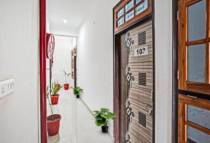 هتل Flagship Visitor Guest House