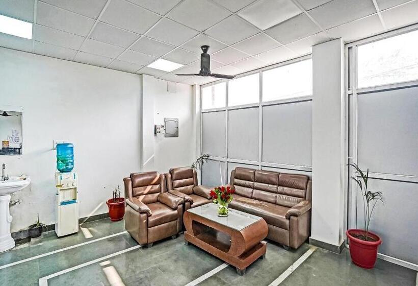 هتل Flagship Visitor Guest House