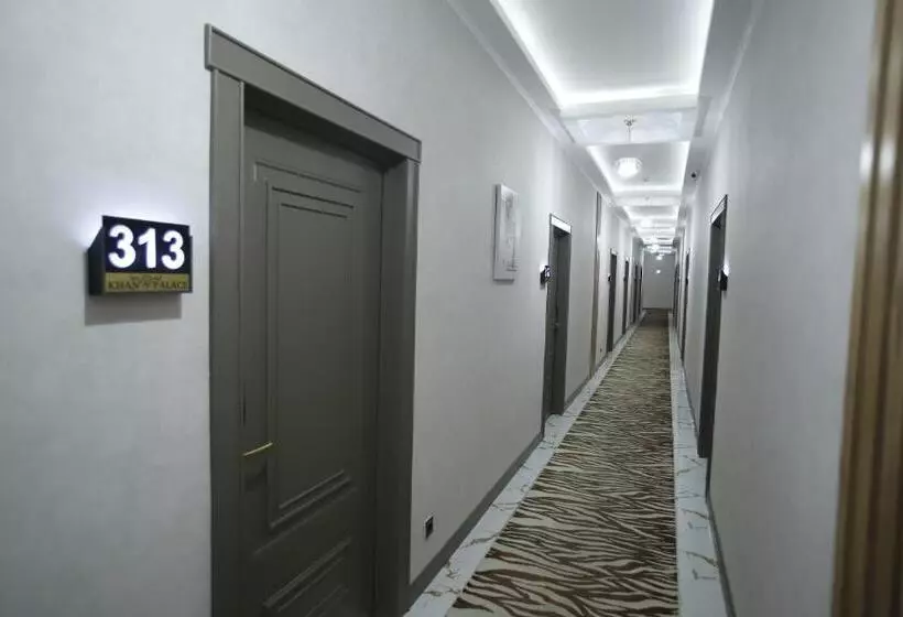 هتل Khan Palace