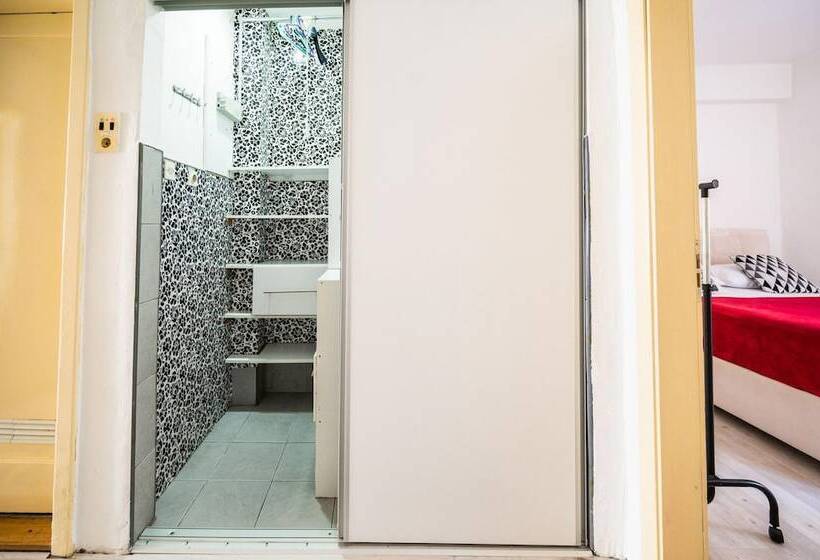 Modern 1bdr Apartment Near City Center