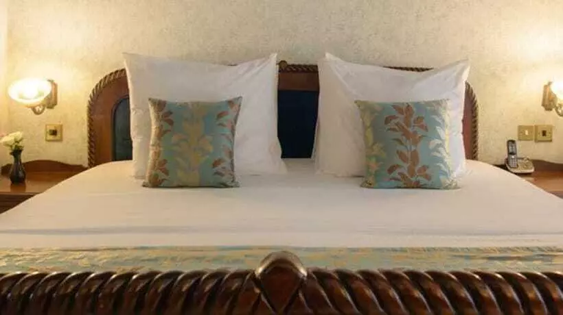 پانسیون Sarova Whitesands Beach Resort And Spa With Amazing View