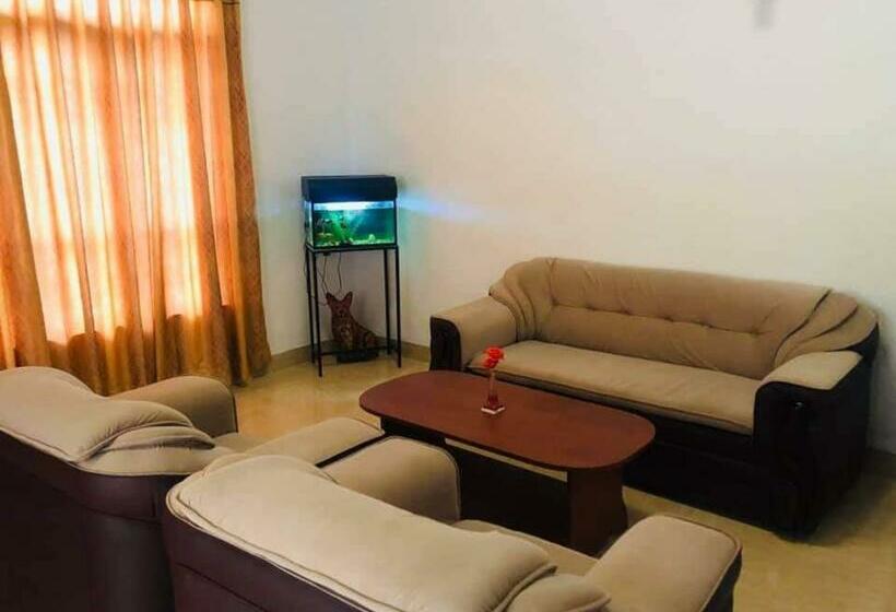 Pensão New Elkaduwa Loft