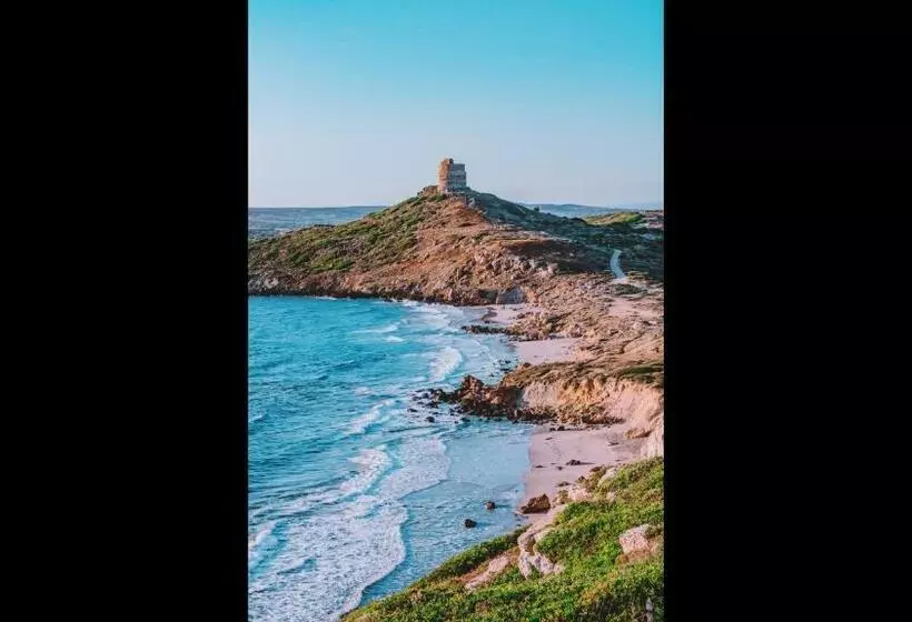 ペンション Room In Guest Room   Super Comfort Room In Sardinia   Italy