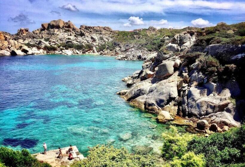 Пансион Room In Guest Room Super Comfort Room In Sardinia Italy