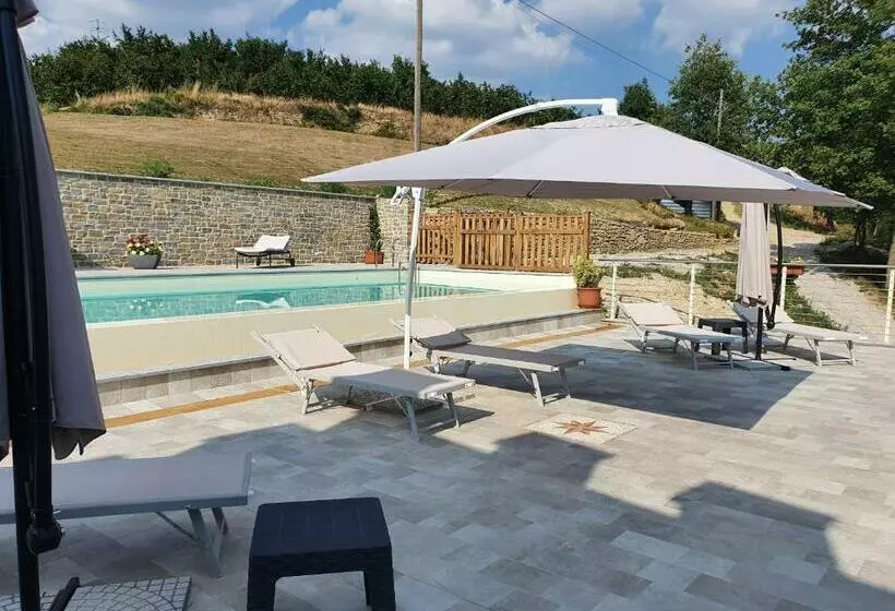 Aamiaismajoitus (B&B) Villa Alta Langa