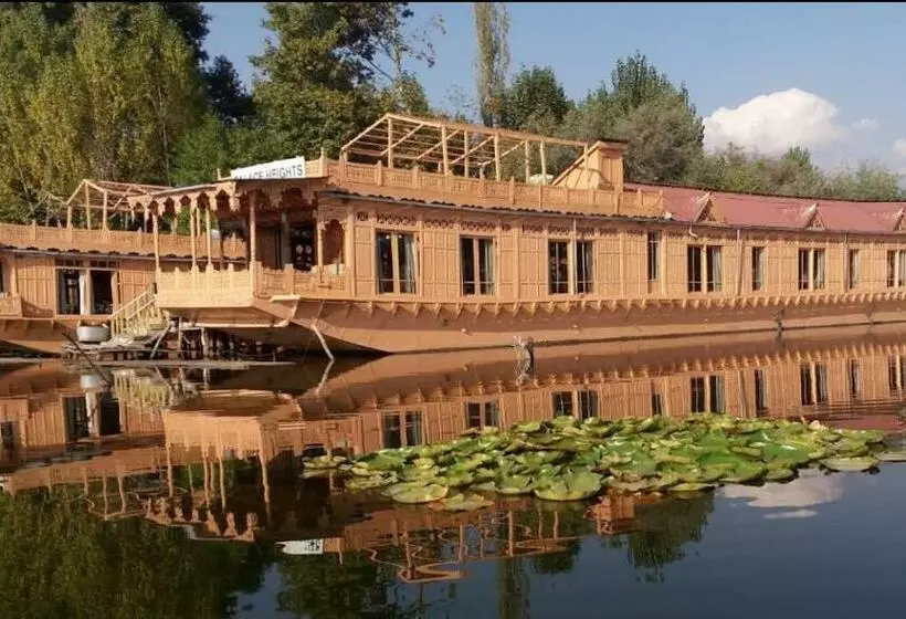 Hotelli Palace Heights