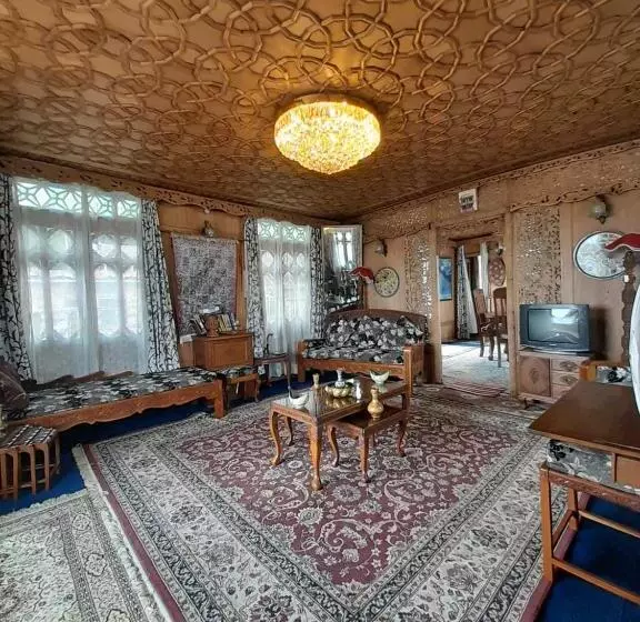 Hotelli Palace Heights