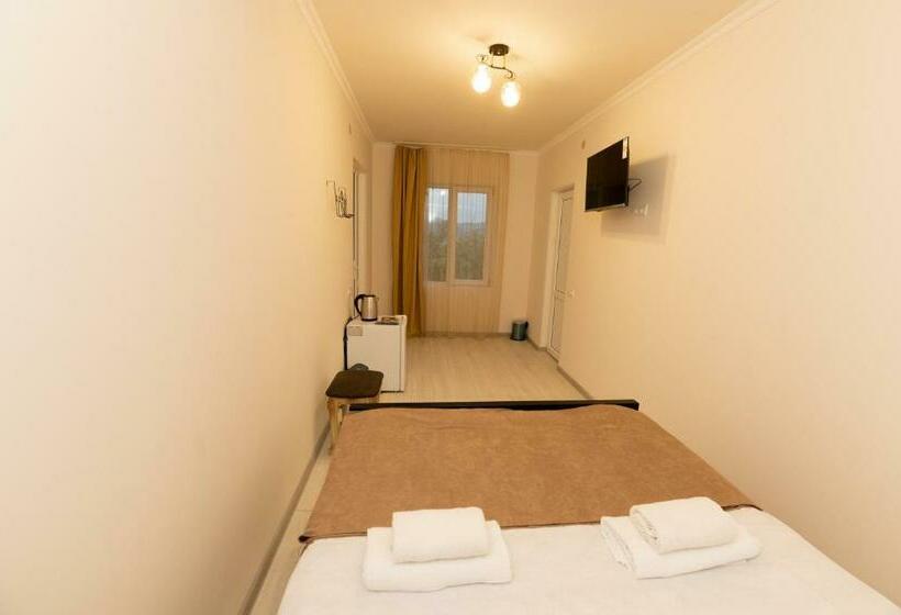 Pensão Big House Amoj