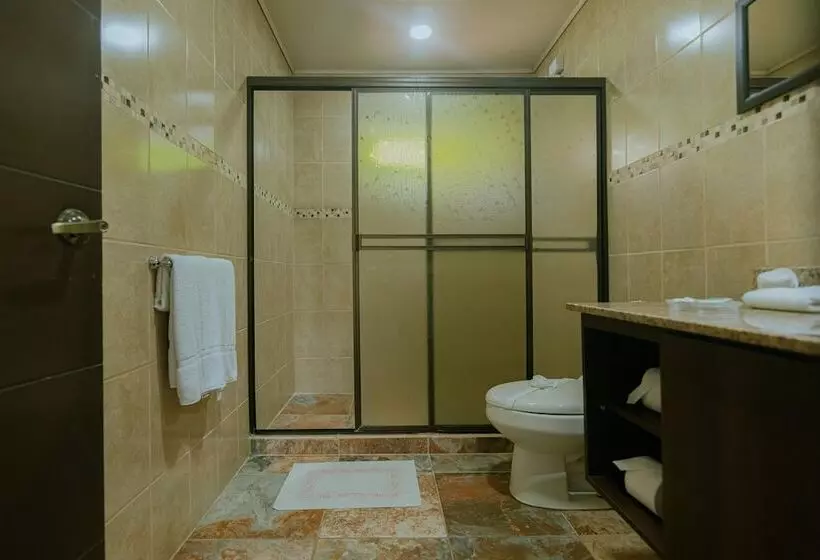 Aamiaismajoitus (B&B) Oasis Diverse Adult Retreat