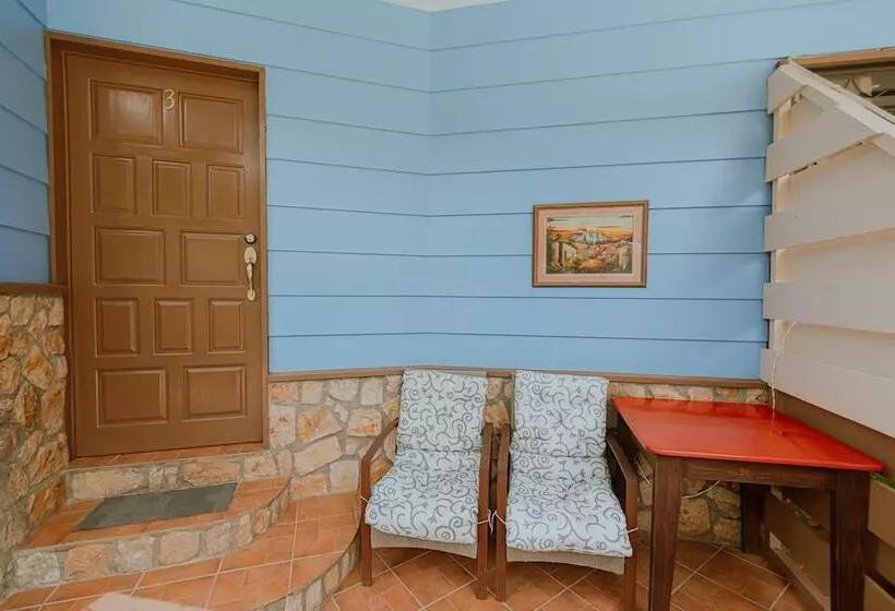 Aamiaismajoitus (B&B) Oasis Diverse Adult Retreat